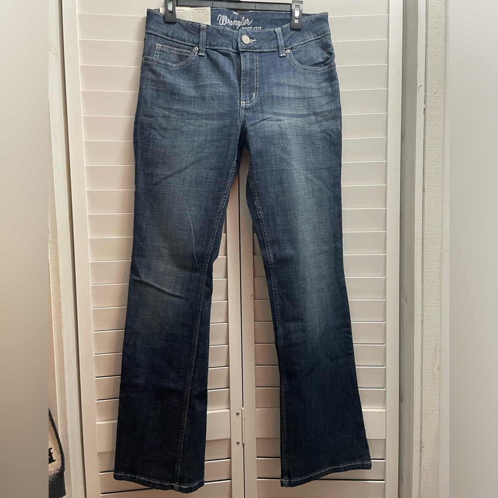 Women’s Wrangler Boot Cut Jeans
